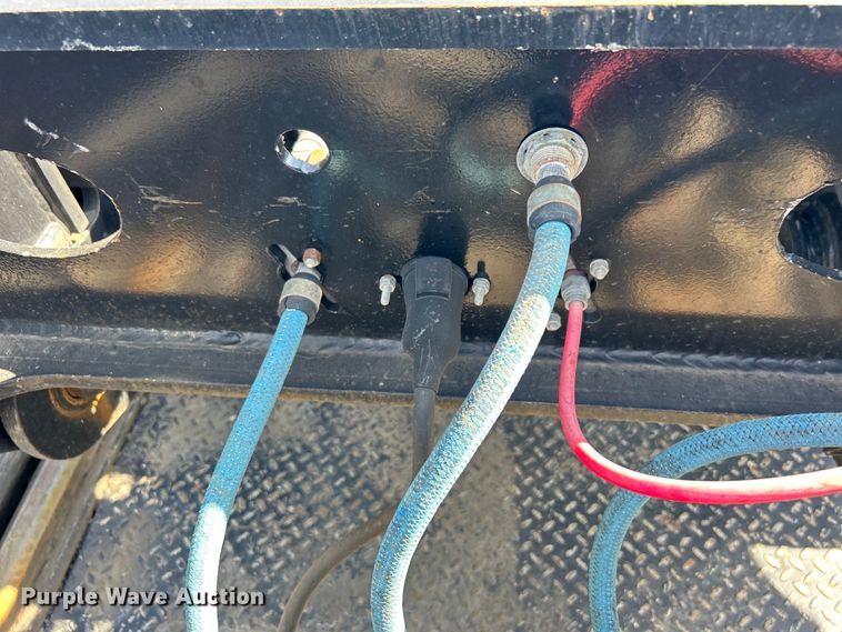 image for item EG1254 2001 Load King 403/4DFPR lowboy equipment trailer