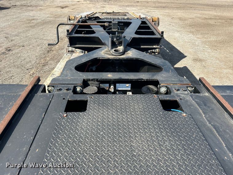 image for item EG1254 2001 Load King 403/4DFPR lowboy equipment trailer