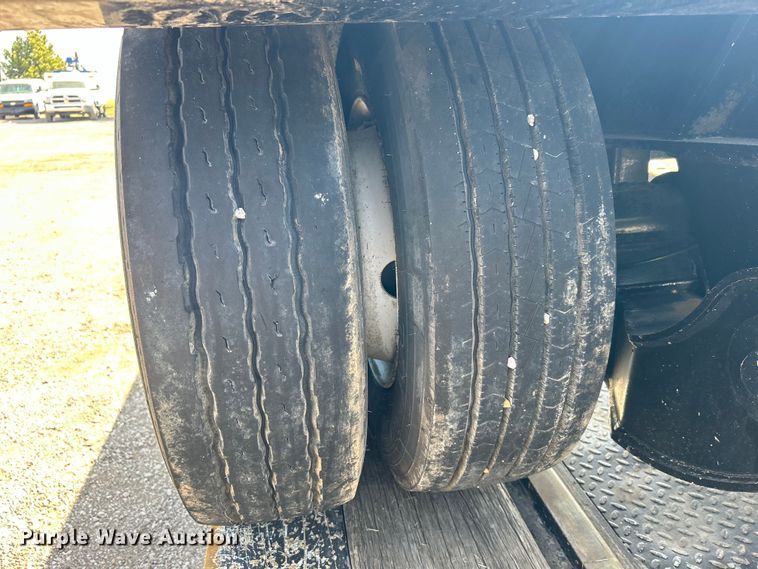 image for item EG1254 2001 Load King 403/4DFPR lowboy equipment trailer