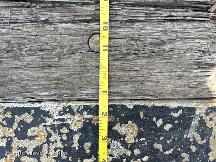 image for item EG1254 2001 Load King 403/4DFPR lowboy equipment trailer