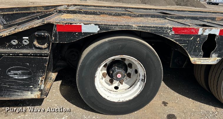 image for item EG1254 2001 Load King 403/4DFPR lowboy equipment trailer