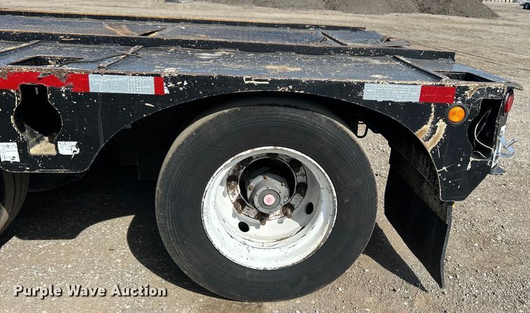 image for item EG1254 2001 Load King 403/4DFPR lowboy equipment trailer