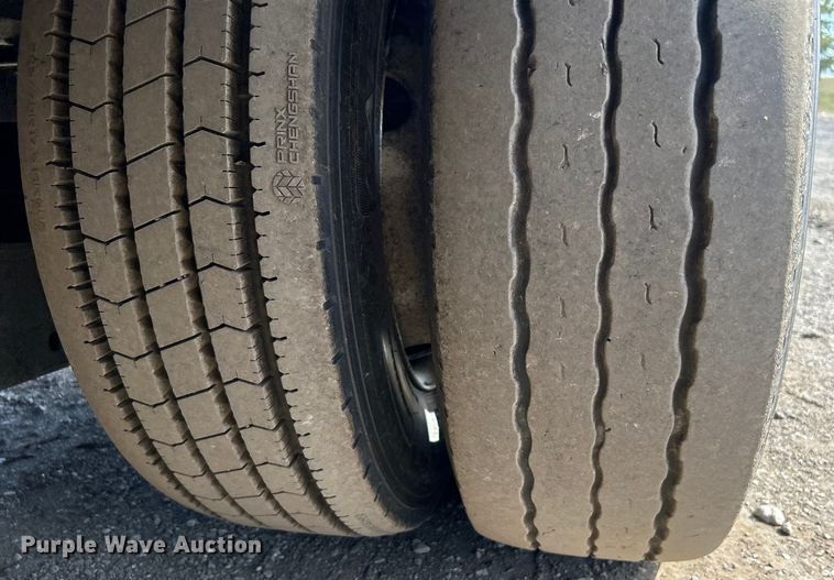 image for item EG1254 2001 Load King 403/4DFPR lowboy equipment trailer