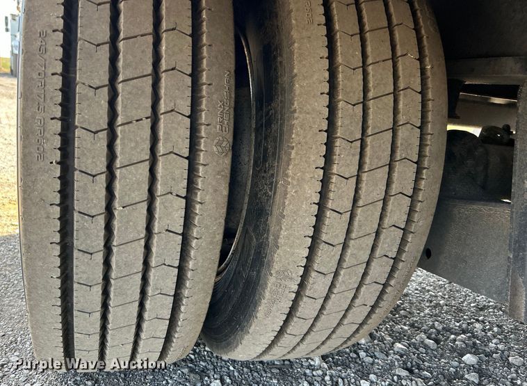 image for item EG1254 2001 Load King 403/4DFPR lowboy equipment trailer