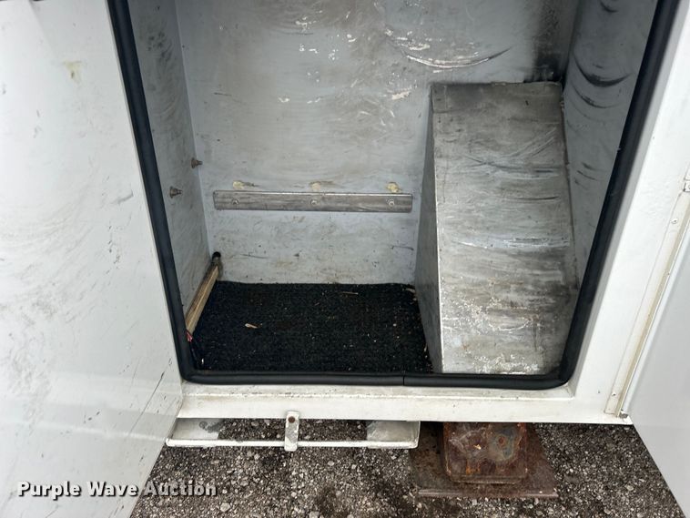 image for item EG1299 2012 Ford F550 Super Duty bucket truck