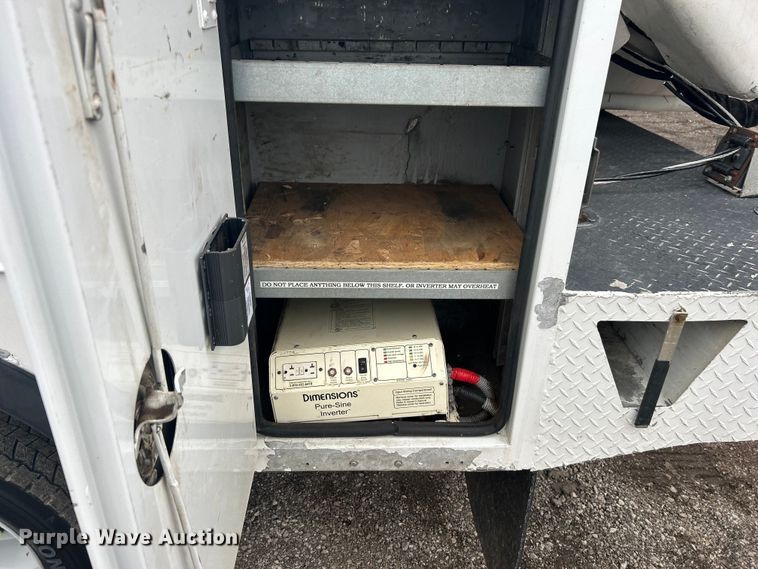 image for item EG1299 2012 Ford F550 Super Duty bucket truck