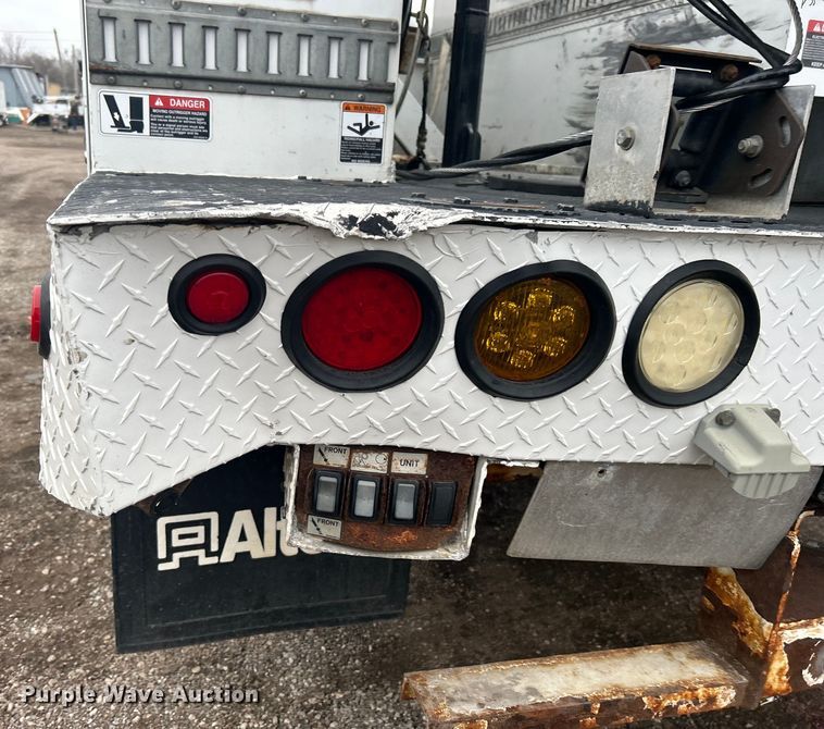 image for item EG1299 2012 Ford F550 Super Duty bucket truck