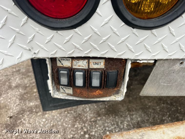 image for item EG1299 2012 Ford F550 Super Duty bucket truck