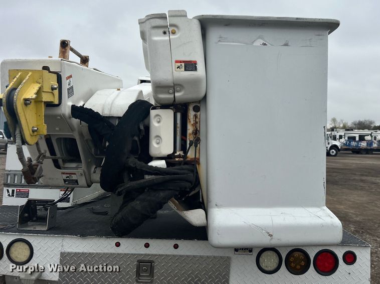 image for item EG1299 2012 Ford F550 Super Duty bucket truck