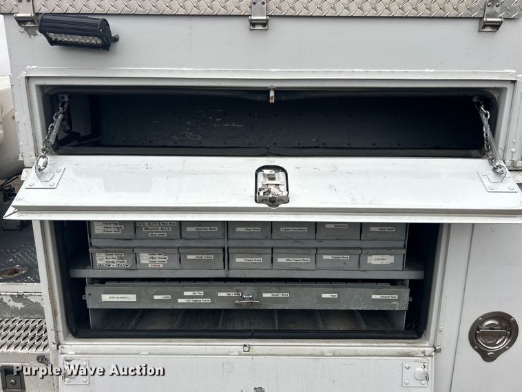 image for item EG1299 2012 Ford F550 Super Duty bucket truck