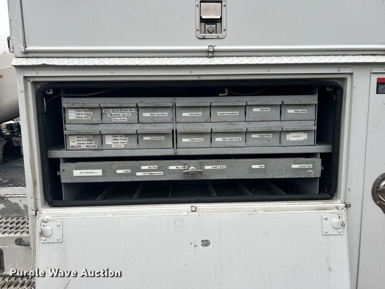 image for item EG1299 2012 Ford F550 Super Duty bucket truck