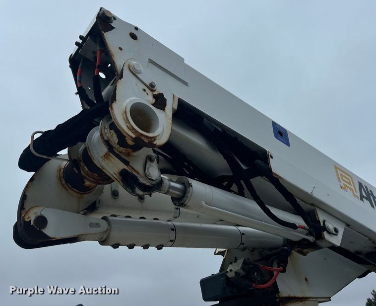 image for item EG1299 2012 Ford F550 Super Duty bucket truck