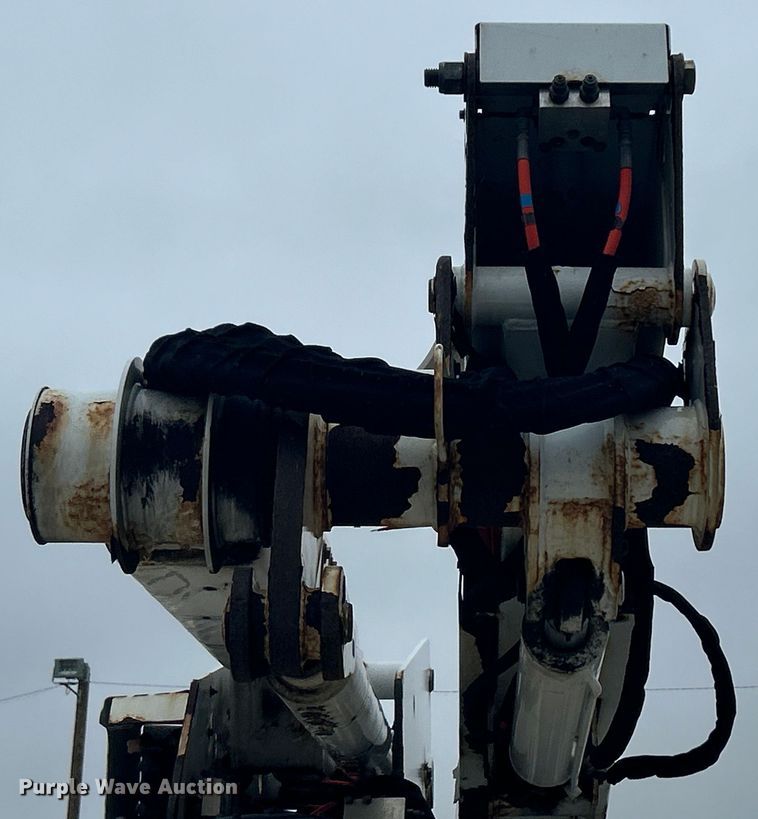 image for item EG1299 2012 Ford F550 Super Duty bucket truck