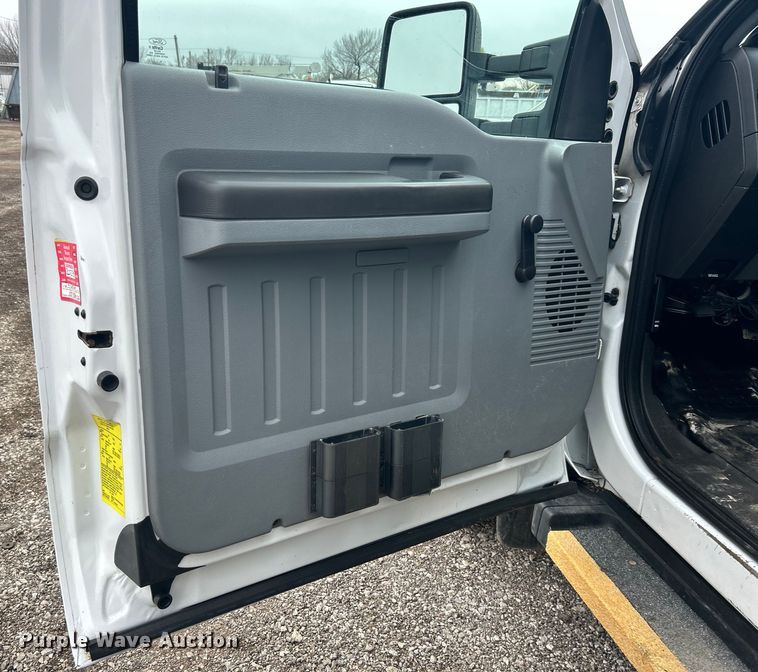 image for item EG1299 2012 Ford F550 Super Duty bucket truck