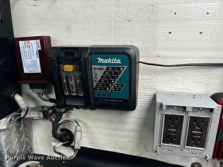 image for item EG1299 2012 Ford F550 Super Duty bucket truck