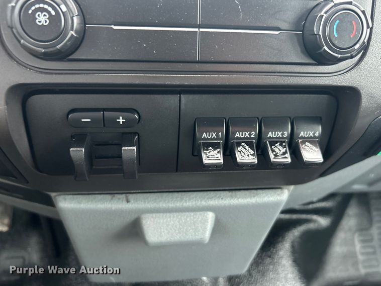 image for item EG1299 2012 Ford F550 Super Duty bucket truck