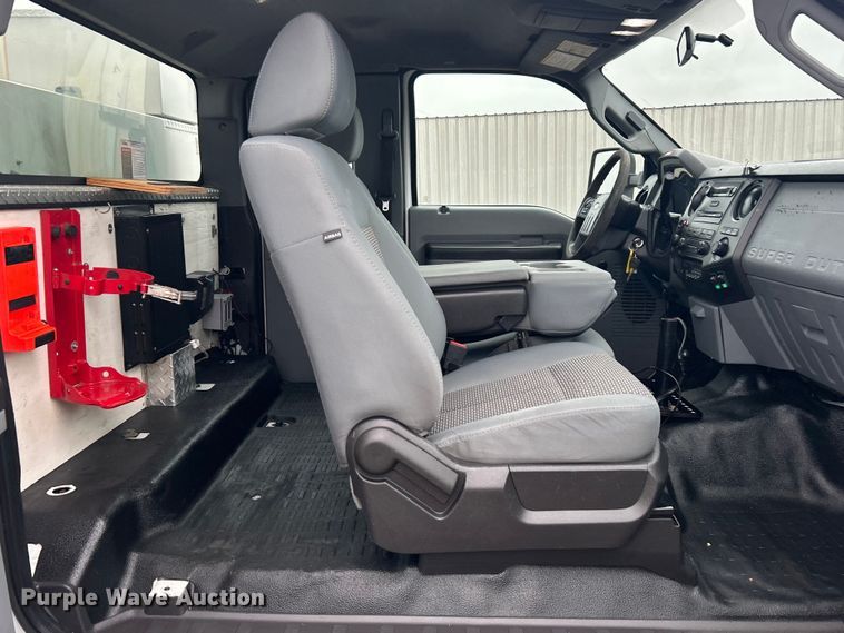 image for item EG1299 2012 Ford F550 Super Duty bucket truck