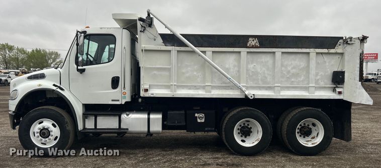 image for item EG1302 2010 Freightliner  Business Class M2 dump truck