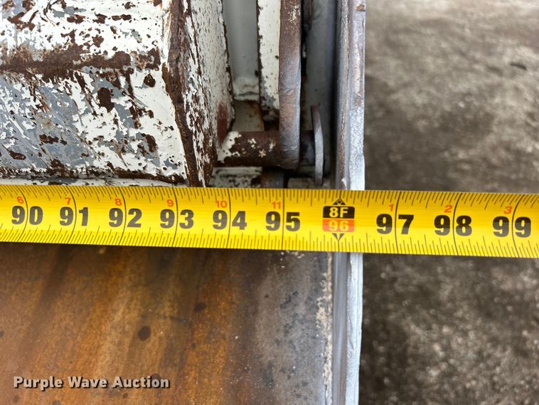 image for item EG1302 2010 Freightliner  Business Class M2 dump truck