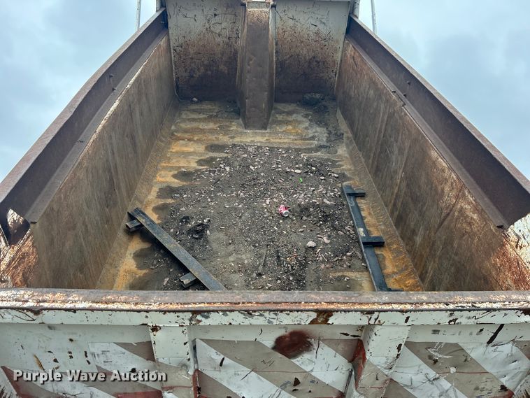 image for item EG1302 2010 Freightliner  Business Class M2 dump truck