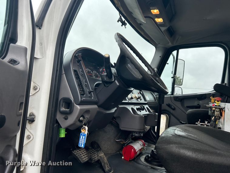 image for item EG1302 2010 Freightliner  Business Class M2 dump truck