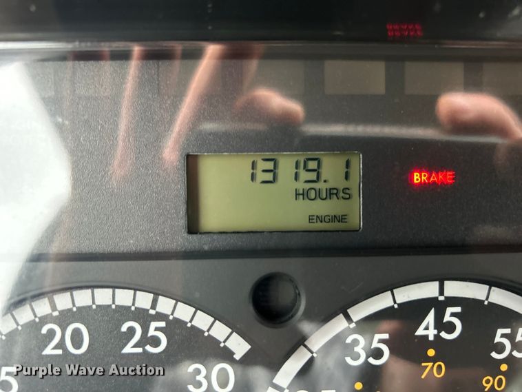 image for item EG1302 2010 Freightliner  Business Class M2 dump truck