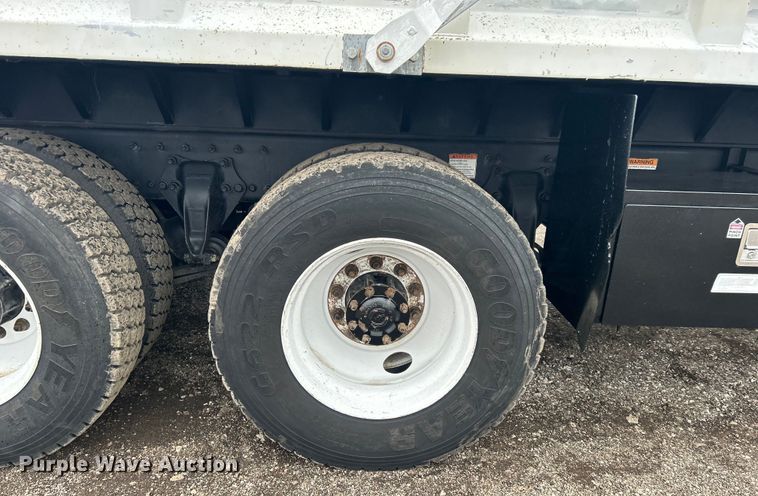 image for item EG1302 2010 Freightliner  Business Class M2 dump truck