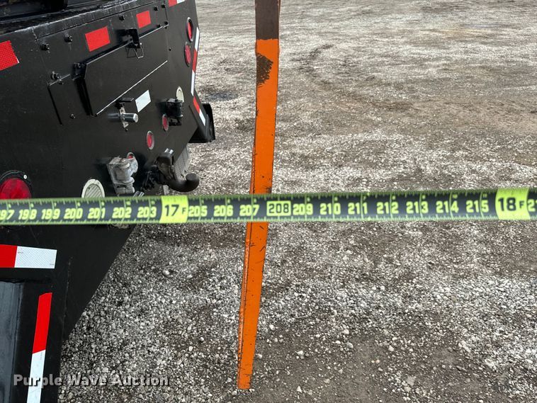 image for item EG1322 1998 International  Paystar 5000 pressure digger truck