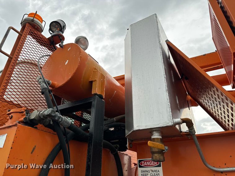 image for item EG1322 1998 International  Paystar 5000 pressure digger truck