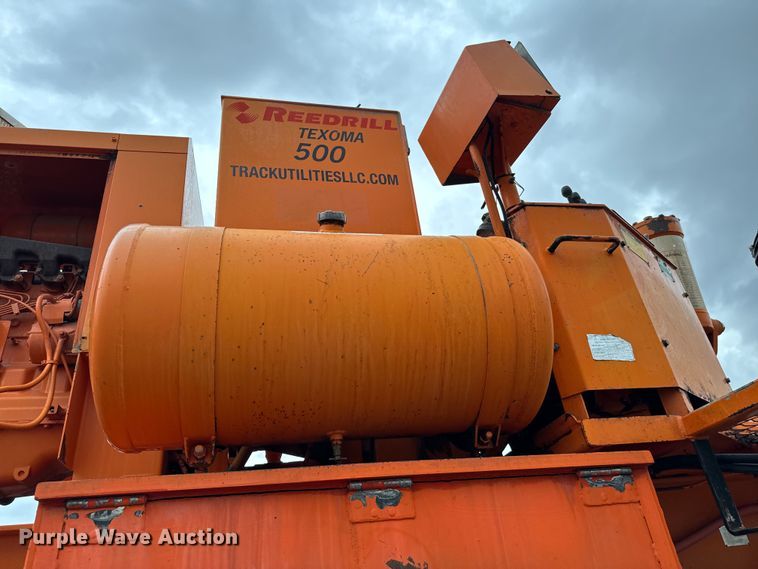 image for item EG1322 1998 International  Paystar 5000 pressure digger truck