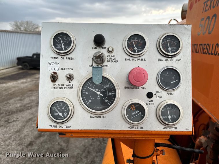 image for item EG1322 1998 International  Paystar 5000 pressure digger truck