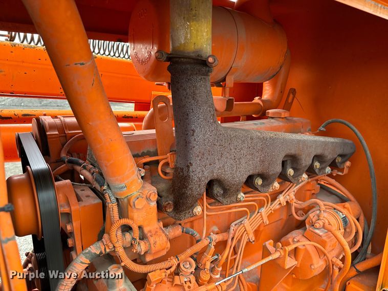 image for item EG1322 1998 International  Paystar 5000 pressure digger truck