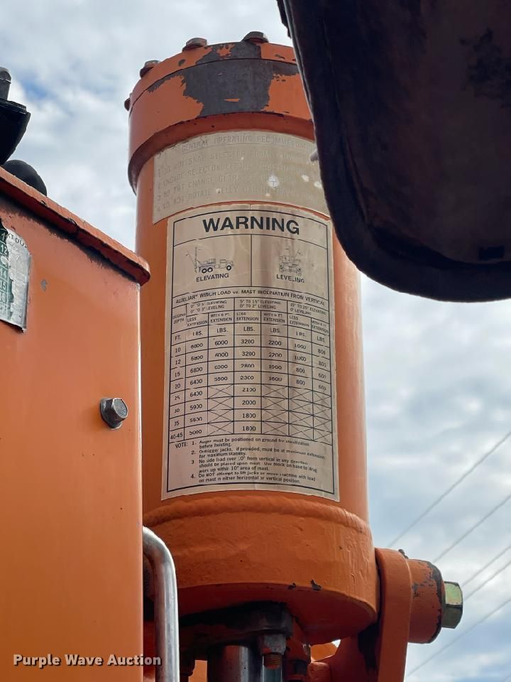 image for item EG1322 1998 International  Paystar 5000 pressure digger truck