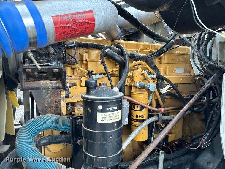 image for item EG1322 1998 International  Paystar 5000 pressure digger truck