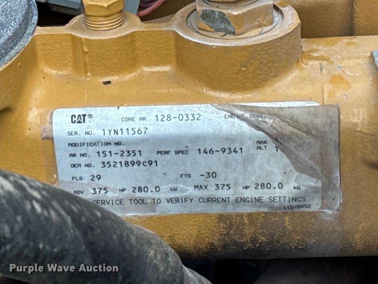 image for item EG1322 1998 International  Paystar 5000 pressure digger truck