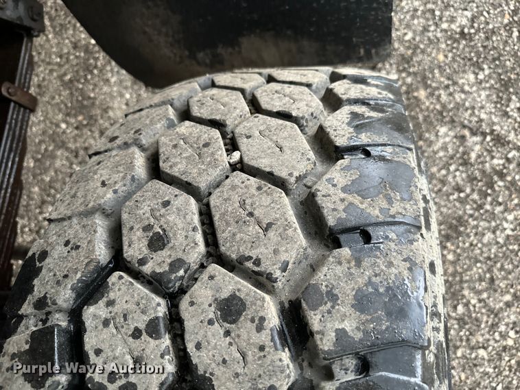 image for item EG1322 1998 International  Paystar 5000 pressure digger truck