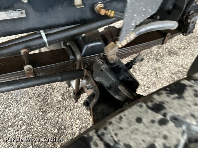 image for item EG1322 1998 International  Paystar 5000 pressure digger truck