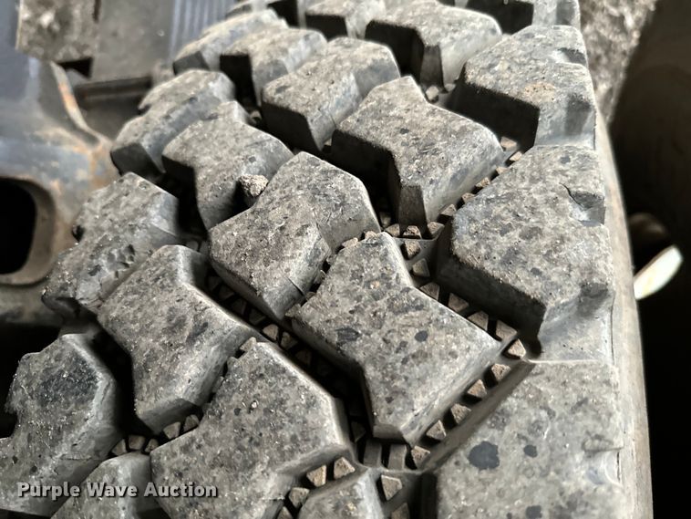 image for item EG1322 1998 International  Paystar 5000 pressure digger truck