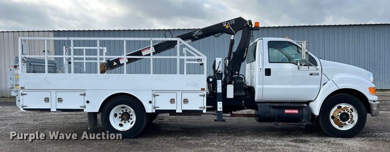 image for item EG1330 2007 Ford F650 Super Duty utility / service truck