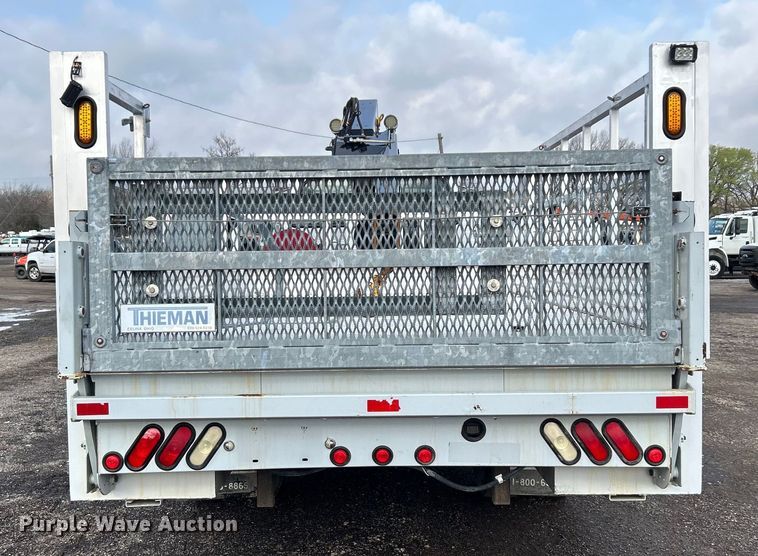 image for item EG1330 2007 Ford F650 Super Duty utility / service truck