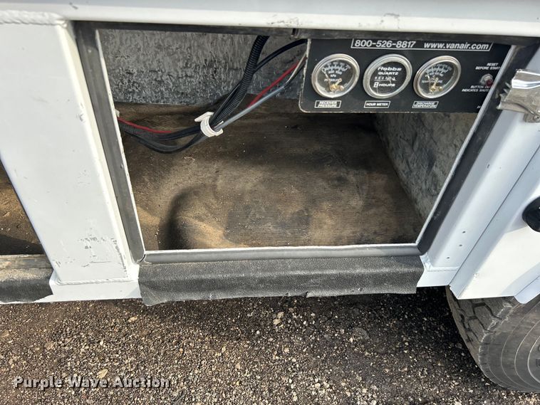 image for item EG1330 2007 Ford F650 Super Duty utility / service truck