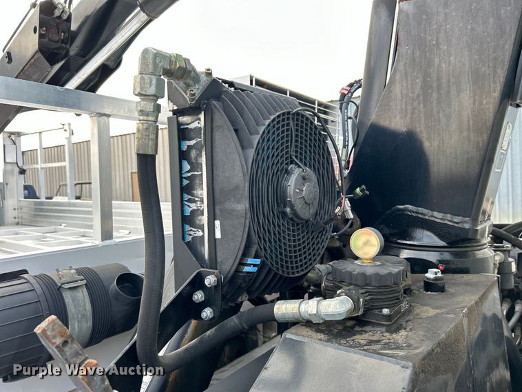 image for item EG1330 2007 Ford F650 Super Duty utility / service truck