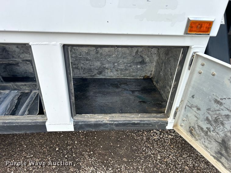 image for item EG1330 2007 Ford F650 Super Duty utility / service truck