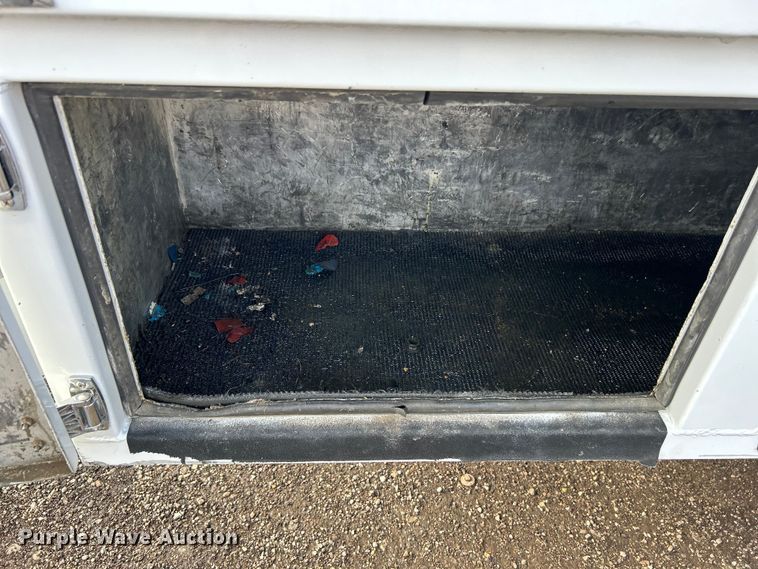 image for item EG1330 2007 Ford F650 Super Duty utility / service truck