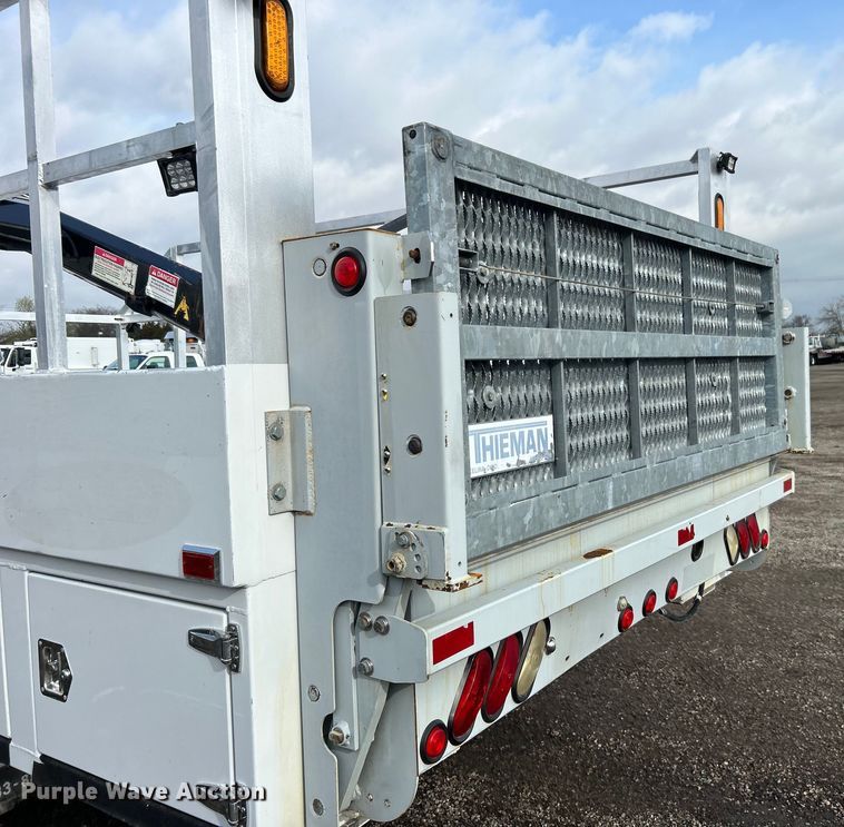 image for item EG1330 2007 Ford F650 Super Duty utility / service truck