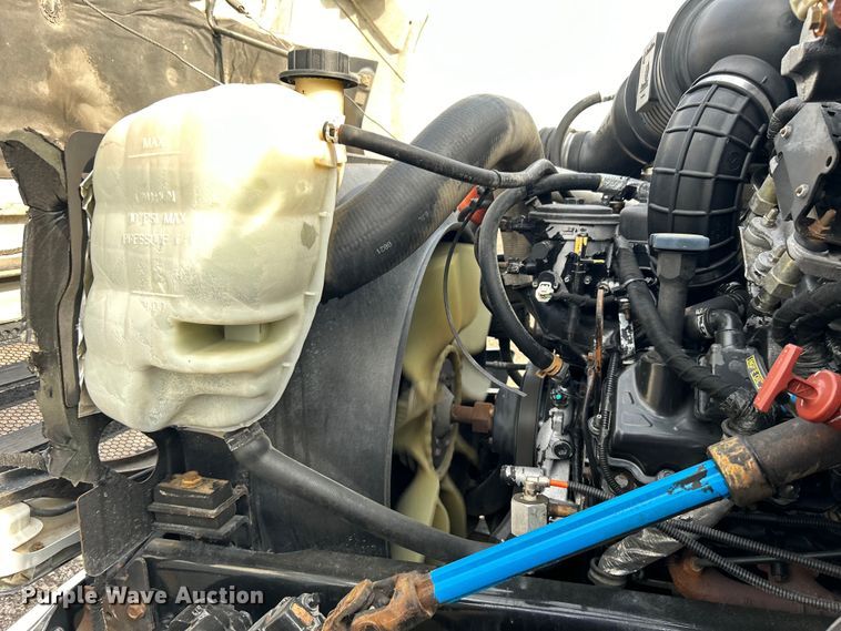 image for item EG1330 2007 Ford F650 Super Duty utility / service truck