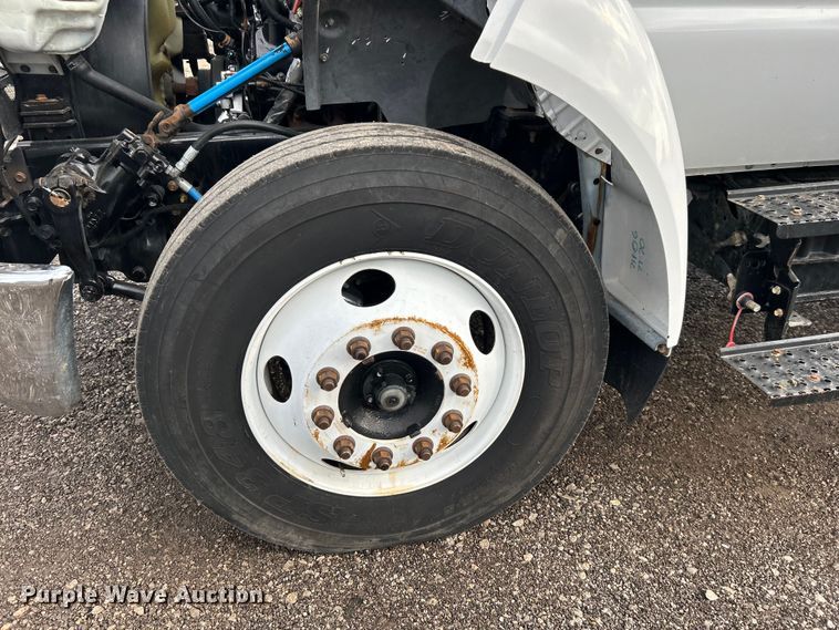 image for item EG1330 2007 Ford F650 Super Duty utility / service truck