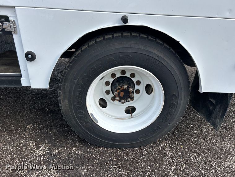 image for item EG1330 2007 Ford F650 Super Duty utility / service truck