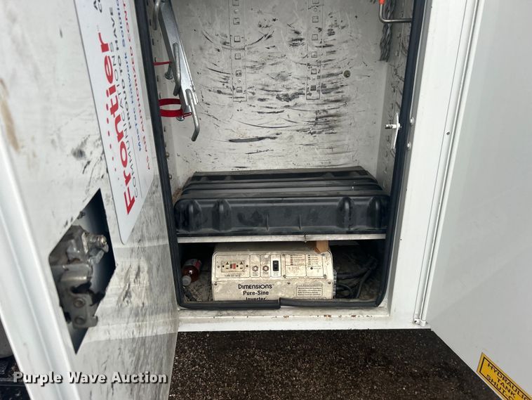 image for item EG1339 2012 International  4300M7 SBA  bucket truck