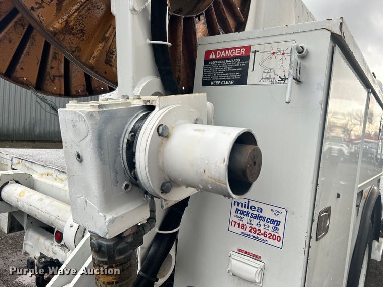 image for item EG1339 2012 International  4300M7 SBA  bucket truck